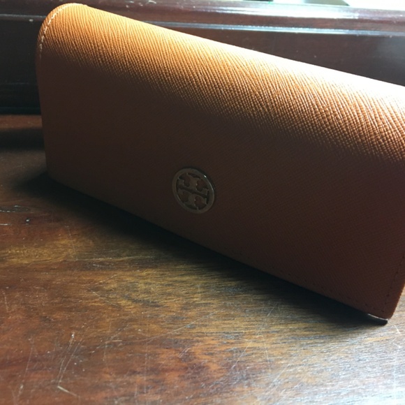 Tory Burch sunglasses case with pull string dust bag main image 7